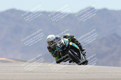 media/Apr-20-2025-CVMA (Sun) [[39090e8767]]/Race 9-Formula LW Twins Shootout/